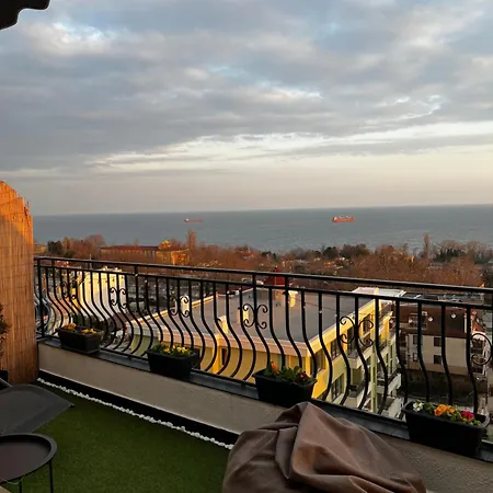 Apartment Lovely By The Sea *